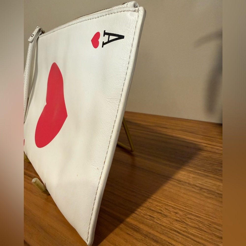 Kate Spade Ace of Hearts White and Red Heart Wristlet Clutch - Picture 4 of 15